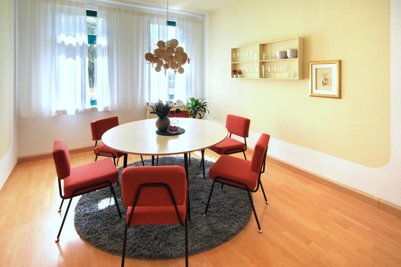 Vonbehling Boutique Apartment Mit 65Zoll Tv Und Designerstuecken Halle  Exterior photo